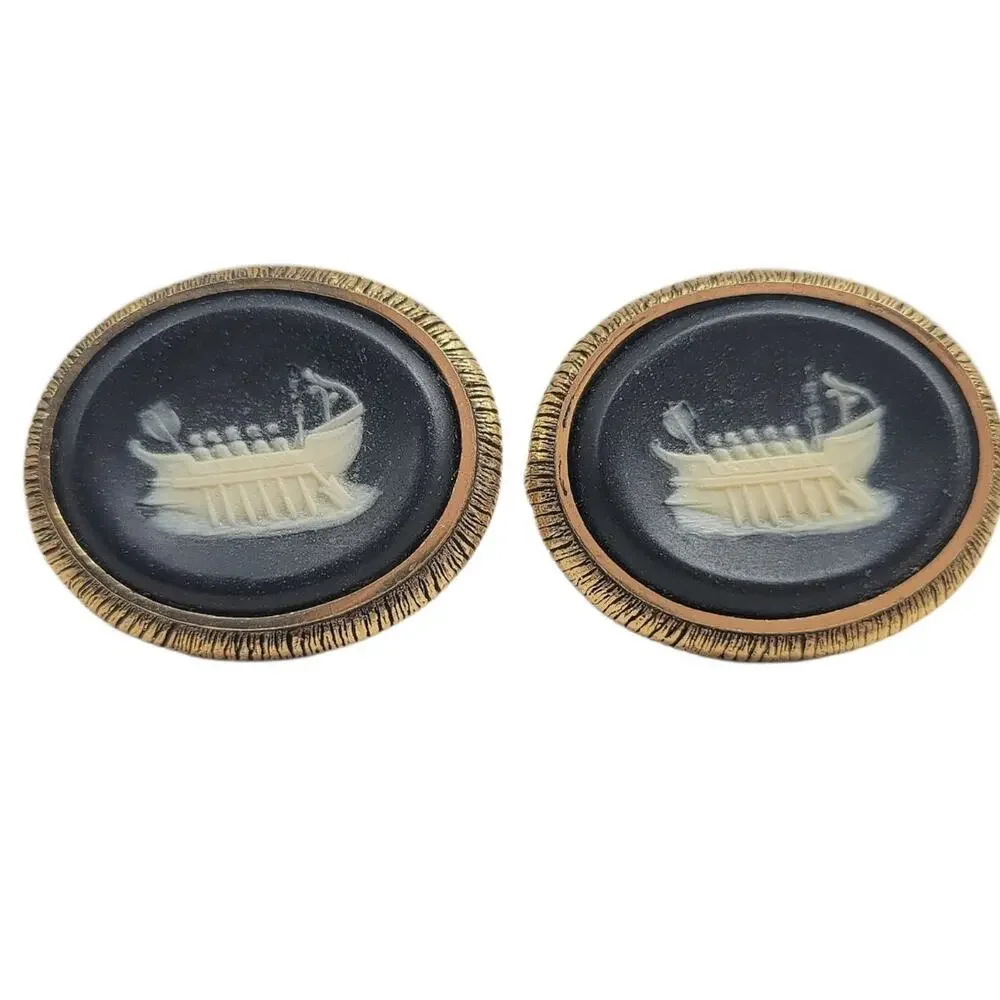 Vintage Dante Museum Masterpiece Ship Cameo Incolay Black Gold Tone Cufflinks